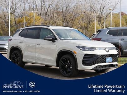 New 2025 Volkswagen Tiguan SE R-Line