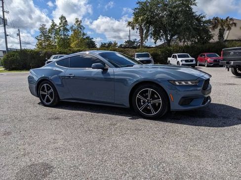 Used 2024 Ford Mustang Coupe RWD image 2