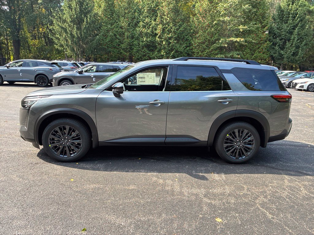 New 2026 Nissan Pathfinder SL w/ SL Premium Package AWD/4WD image 4