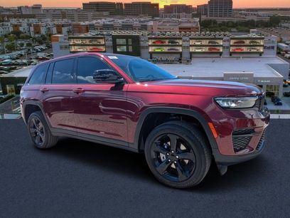 New 2025 Jeep Grand Cherokee Altitude