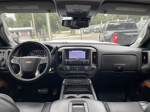 Used 2017 Chevrolet Silverado 2500 High Country w/ Duramax Plus Package AWD/4WD image 5