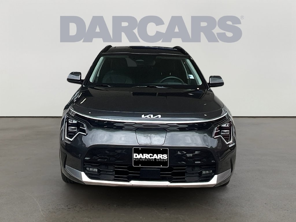 Used 2023 Kia Niro Wave w/ Wave Preserve Package FWD image 2
