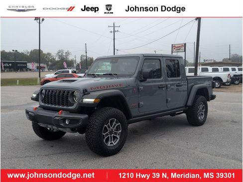 New 2025 Jeep Gladiator Mojave w/ Convenience Group image 1