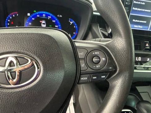 Used 2021 Toyota Corolla LE w/ Carpet Mat Package (TMS) FWD image 11