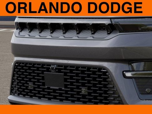 New 2026 Jeep Grand Wagoneer L Limited AWD/4WD image 11