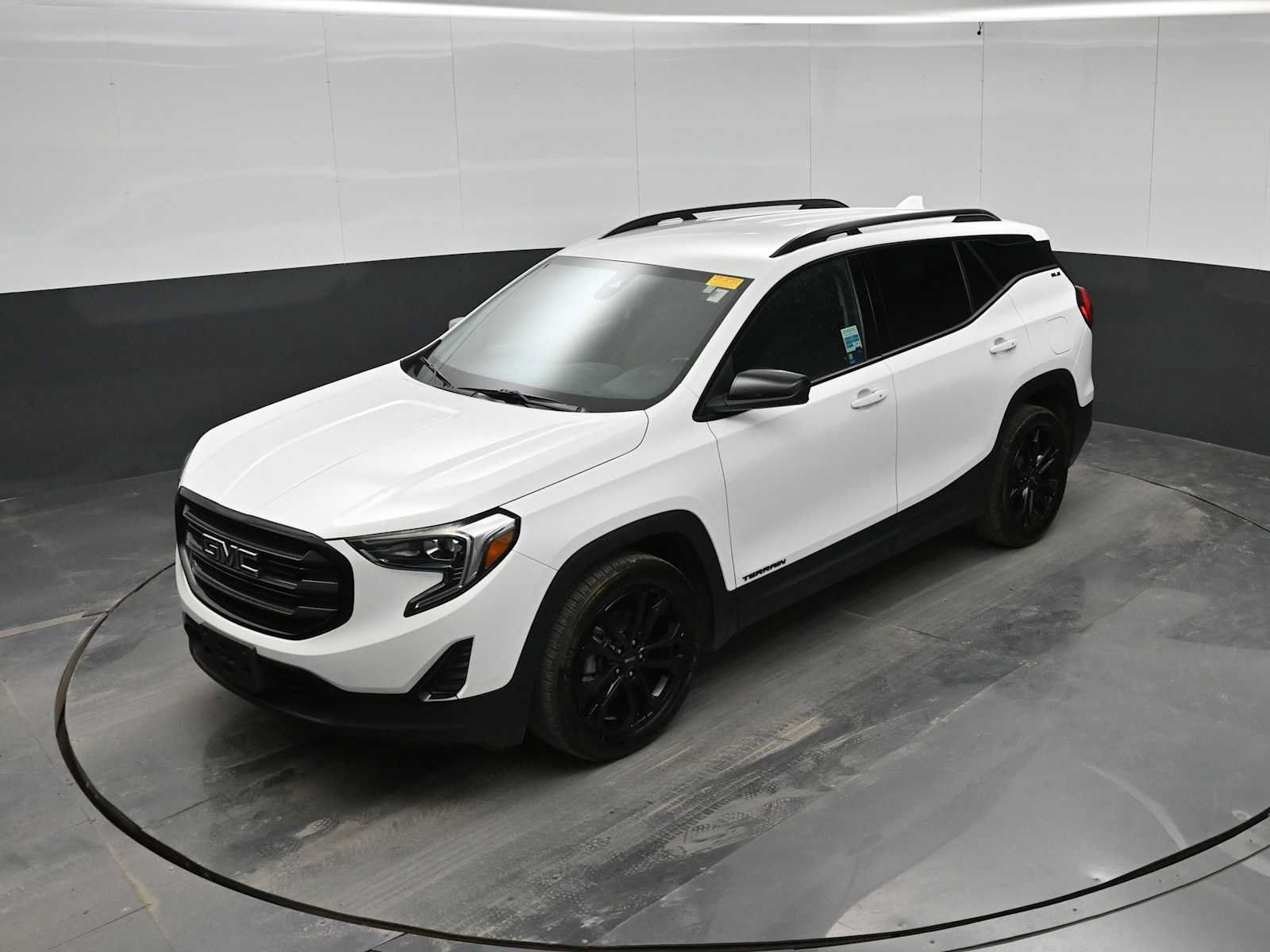 Used 2021 GMC Terrain SLE w/ Driver Convenience Package FWD image 28
