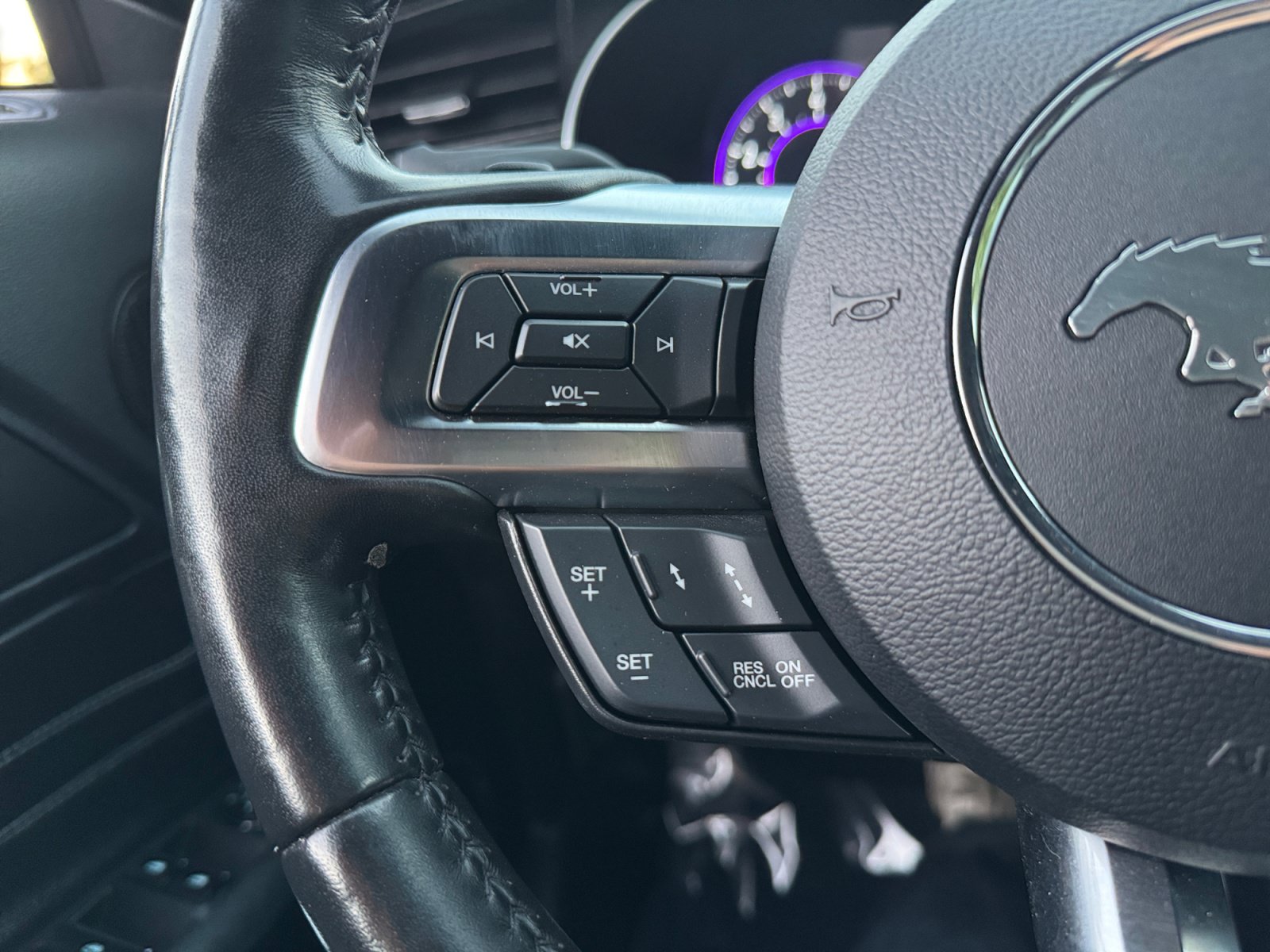 Used 2019 Ford Mustang Premium w/ Equipment Group 201A RWD image 27