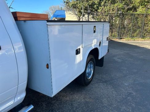Used 2019 RAM 3500 Tradesman image 8