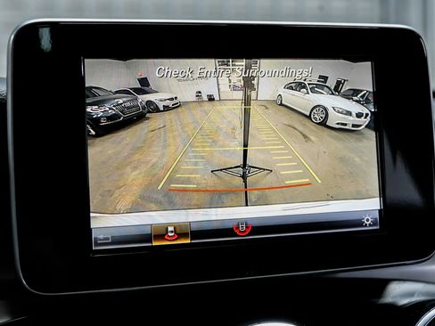 Used 2019 Mercedes-Benz GLC 300 image 24
