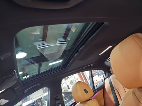 Certified 2023 BMW 530i w/ Executive Package image 32