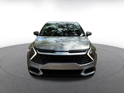 Used 2025 Kia Sportage LX image 2