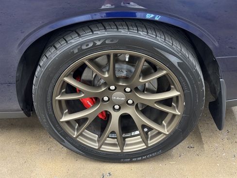 Used 2016 Dodge Challenger SRT Hellcat RWD image 10