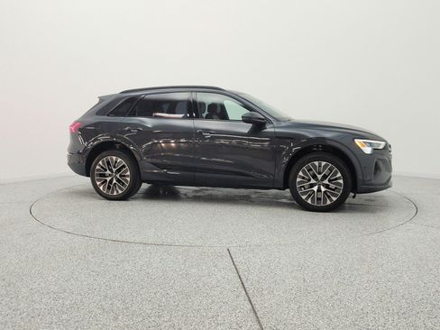 Used 2024 Audi Q8 e-tron Premium Plus w/ Premium Plus Package AWD/4WD image 4