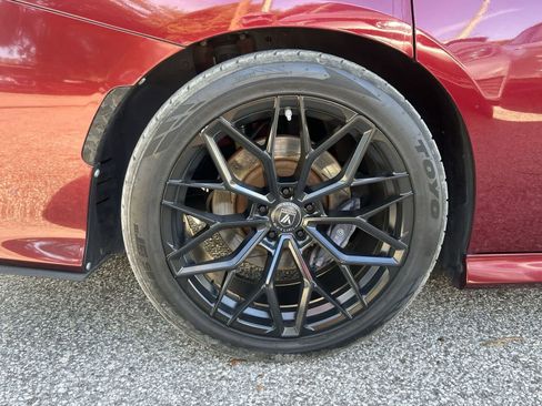 Used 2018 Dodge Charger R/T image 5