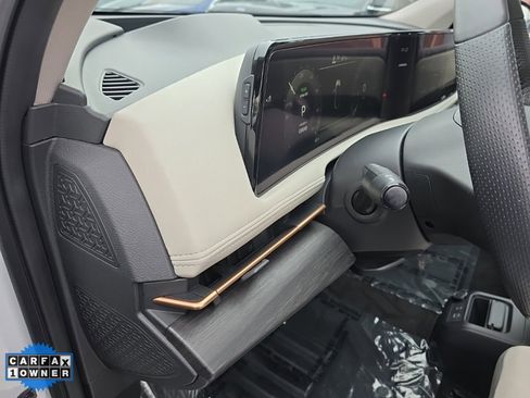 Used 2023 Nissan Ariya AWD image 18