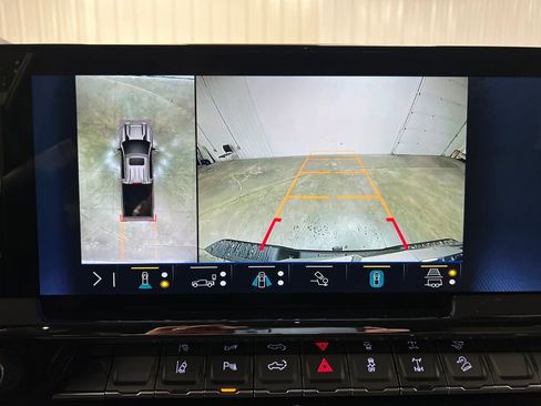 New 2026 Chevrolet Silverado 2500 ZR2 w/ LPO, Dark Essentials Package AWD/4WD image 24