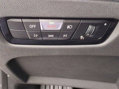 Used 2024 BMW 330e xDrive image 23