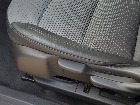 Used 2024 Chevrolet Trax LT image 10