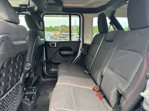 Used 2018 Jeep Wrangler Unlimited Rubicon AWD/4WD image 21