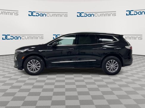 Used 2023 Buick Enclave Essence FWD image 5