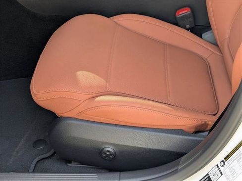 New 2026 Mercedes-Benz C 300 Sedan image 4