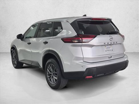 Used 2024 Nissan Rogue S FWD image 8