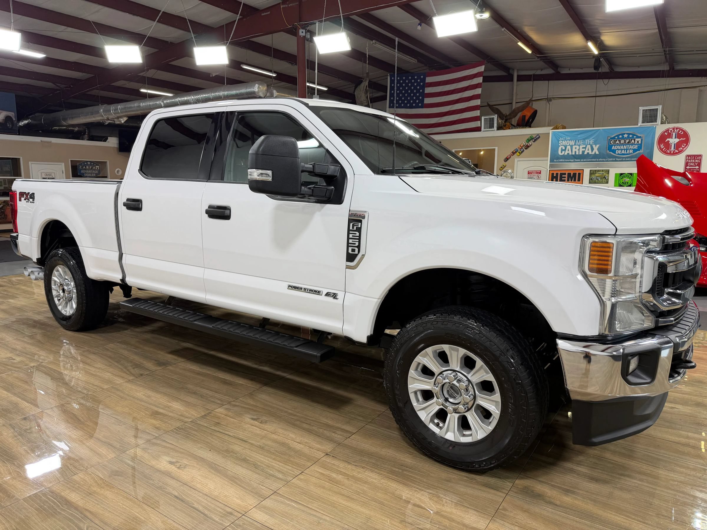 Used 2022 Ford F250 XLT w/ XLT Value Package AWD/4WD image 4