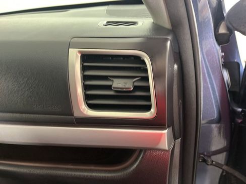 Used 2017 Toyota Highlander Plus image 18