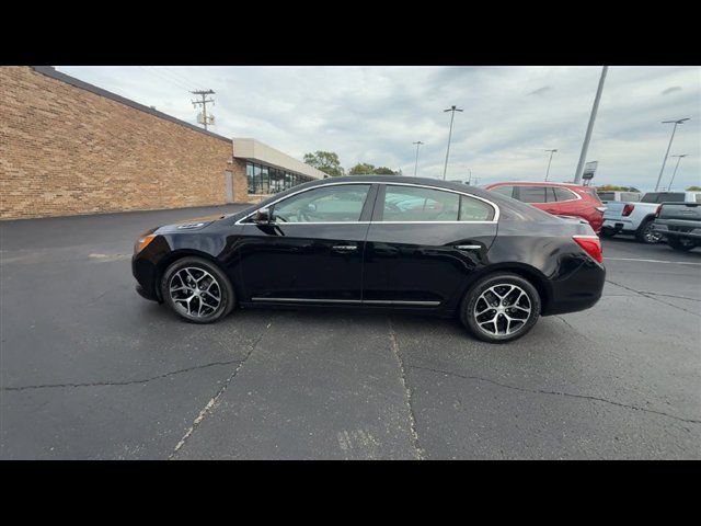 Used 2016 Buick LaCrosse Sport Touring w/ Experience Buick Package FWD image 5
