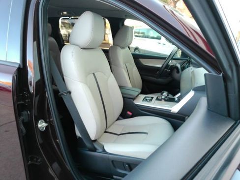 Used 2024 MAZDA CX-90 3.3 Turbo w/ Premium Package image 22