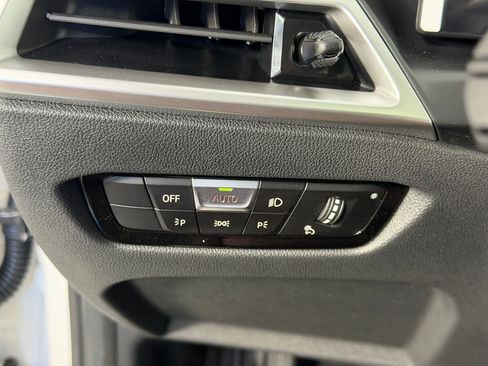 Used 2026 BMW 330i Sedan w/ Premium Package RWD image 30