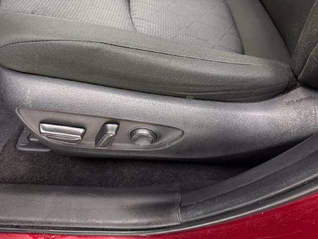 Used 2022 Toyota RAV4 XLE w/ Convenience Package FWD image 26