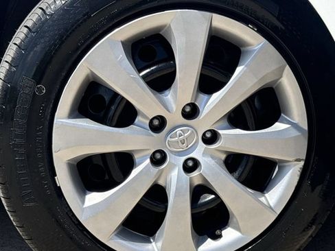 Used 2025 Toyota Corolla LE FWD image 10
