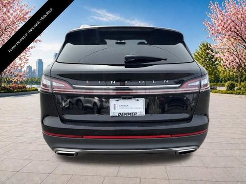 Certified 2023 Lincoln Nautilus Reserve w/ Luxury Package AWD/4WD image 5
