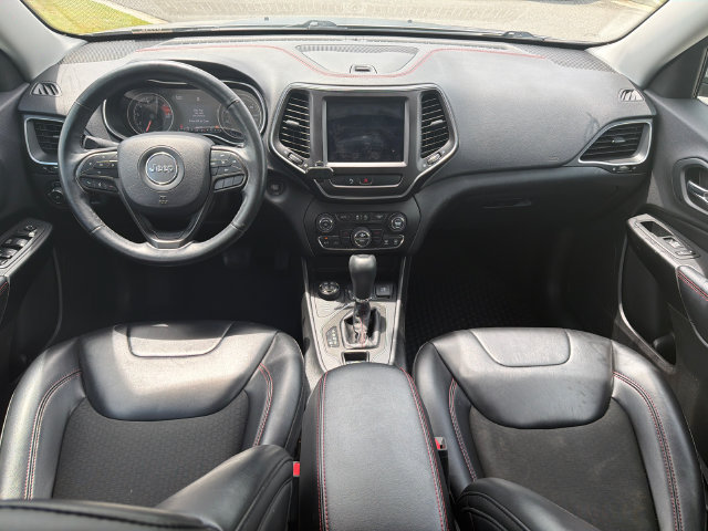 Used 2019 Jeep Cherokee Trailhawk w/ Cold Weather Group AWD/4WD image 22