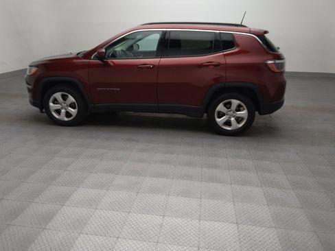 Used 2021 Jeep Compass Latitude FWD image 3