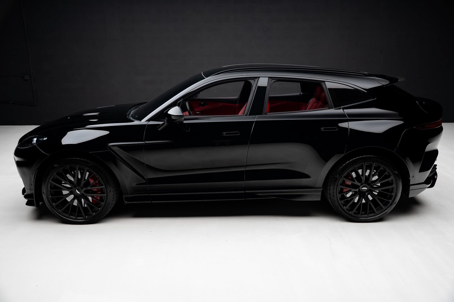 Used 2023 Aston Martin DBX 707 AWD/4WD image 15