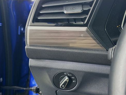 Used 2024 Volkswagen Jetta SEL image 10