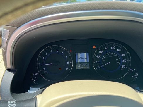 Used 2013 INFINITI FX37 AWD w/ Premium Pkg image 9