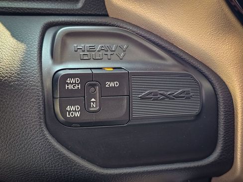 Used 2022 RAM 3500 Laramie AWD/4WD image 25