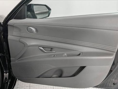 Used 2023 Hyundai Elantra SEL w/ Convenience Package FWD image 22