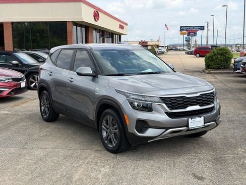 Used 2022 Kia Seltos LX AWD/4WD image 1