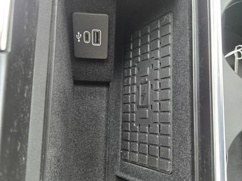 New 2026 Lincoln Navigator Premiere AWD/4WD image 18