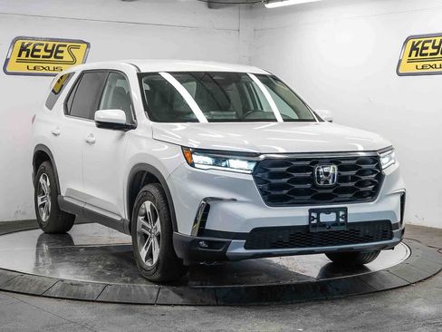 Used 2025 Honda Pilot EX-L image 5
