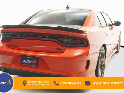 Used 2018 Dodge Charger R/T Scat Pack image 6