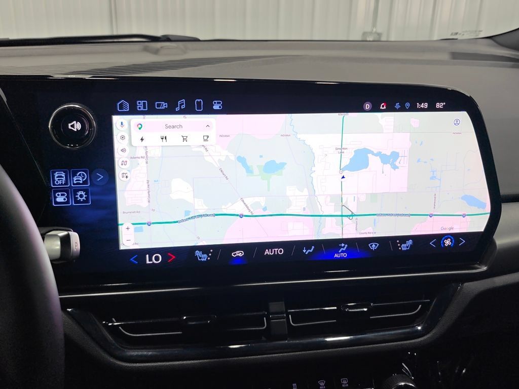 Used 2024 Chevrolet Equinox EV RS FWD image 7