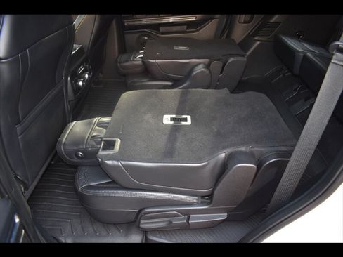 Used 2019 Ford Expedition Limited w/ Special Edition Package RWD image 28
