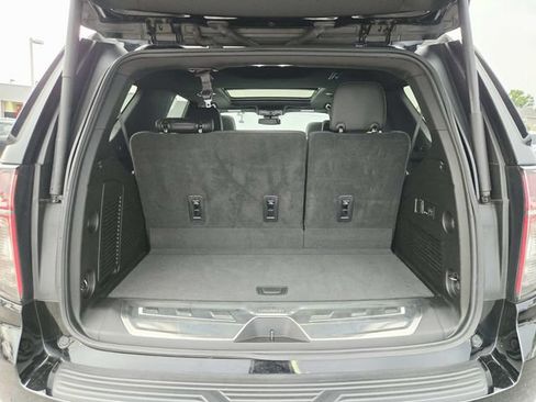 Used 2023 Chevrolet Tahoe Z71 w/ Off-Road Capability Package AWD/4WD image 12