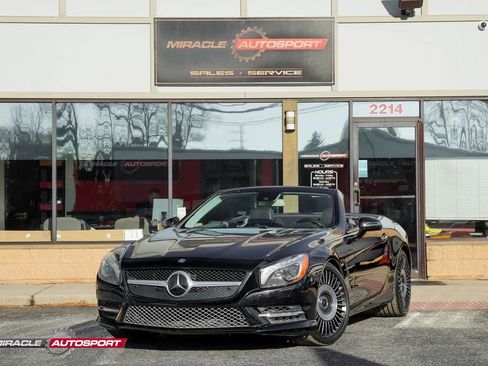 Used 2013 Mercedes-Benz SL 550 w/ Premium Pkg image 1
