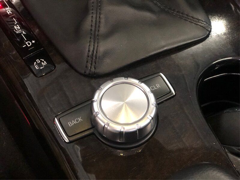 Used 2015 Mercedes-Benz SLK 350 image 23